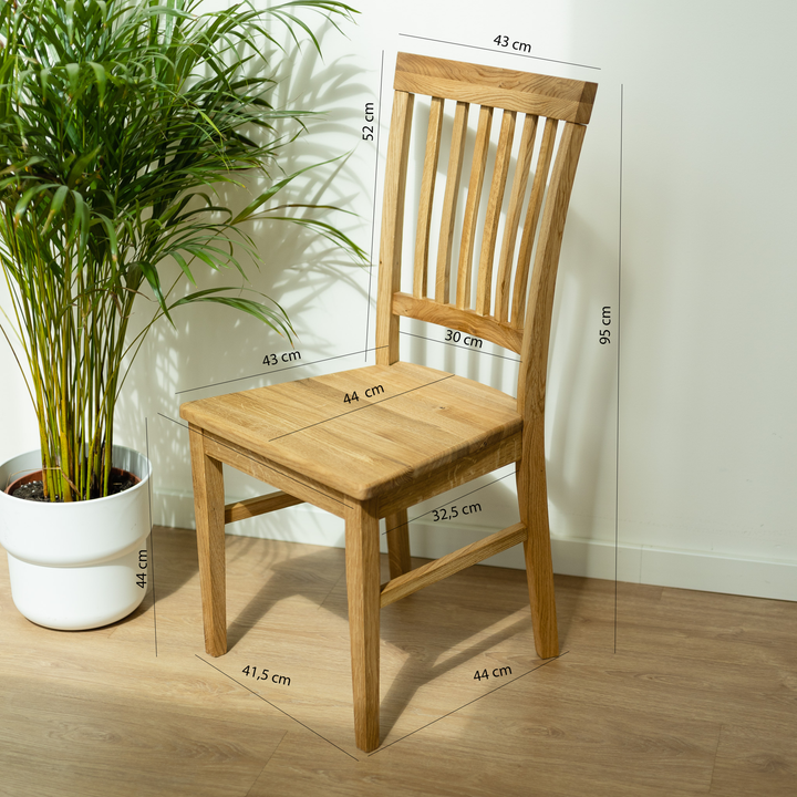 VESKOR Dining chair in solid oak from the Provance collection Nordic furniture with a modern design