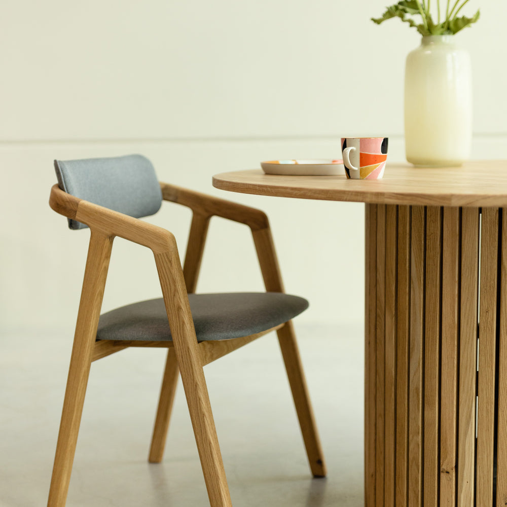 VESKOR Upholstered dining chair in solid oak from the Soho collection Nordic furniture with a modern design